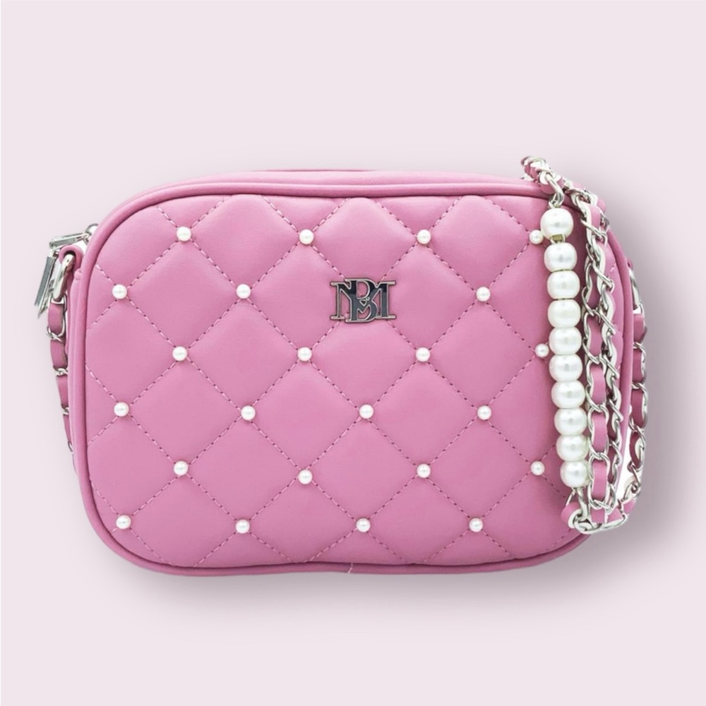 NWT Badgley Mischka (Minor Flaws) Diamond Quilted Camera Bag W/Pearls